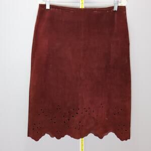 IVY Burgundy Suede Laser Cut Scalloped Hem‎ Skirt Size 8